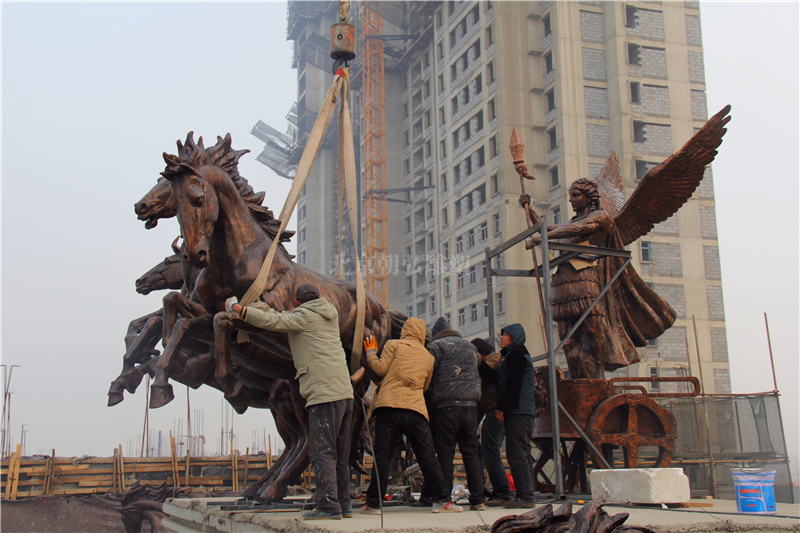 北京雕塑厂：不锈钢雕塑再日常的养护和保养应该注意哪些