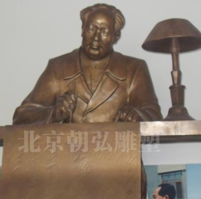 北京雕塑厂朝弘细说如何刻画人物雕塑细节